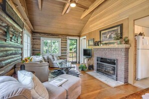 TV, fireplace, streaming services, offices