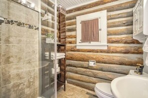 淋浴设施、吹风机、毛巾