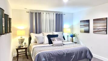 3 bedrooms, desk, iron/ironing board, free WiFi