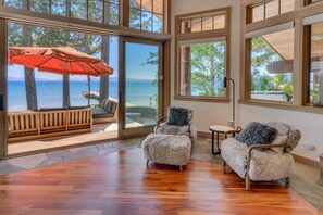 Caminetto, tavolo da calcetto, tavolo da ping pong