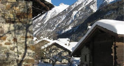 Aosta Valley-style mountain hut
