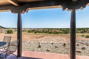Outdoor dining - Santa Fe cabin North Rim (Canyon)