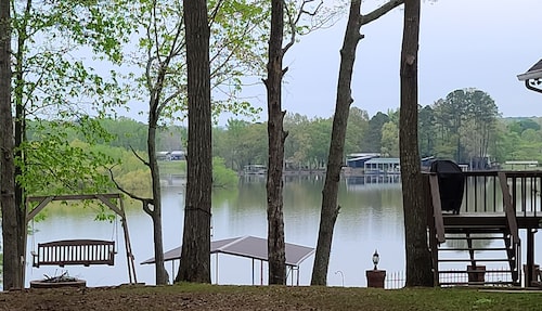 Makin MEMORIES: House w/Dock/HotTub/Fiber/Tankless/EV Charger/next to boat ramp