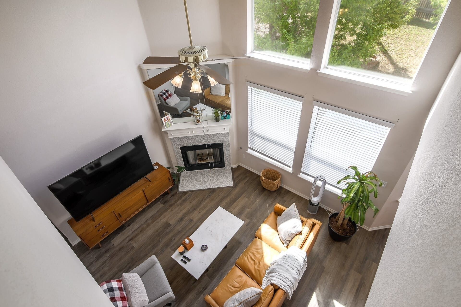 BBQ Backyard Patio Spacious 5 BD 2.5BA