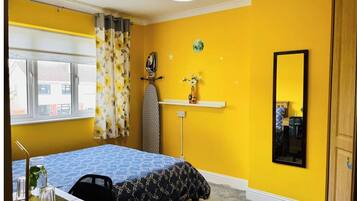 2 bedrooms, desk, iron/ironing board, WiFi