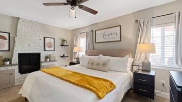 4 bedrooms, iron/ironing board, travel crib, free WiFi