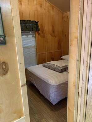 1 多间卧室、WiFi、床单