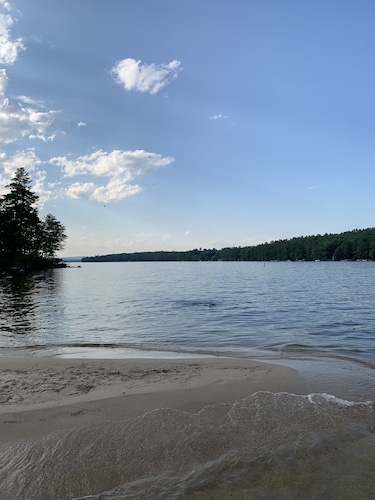 Assoc beach, Lakes, Naples Causeway, restaurants, shops, boat- jet ski rentals.