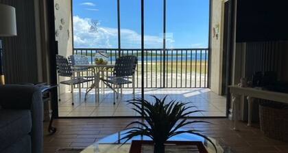 Beach front with 2 bedrooms, 2 baths and views of the Gulf!