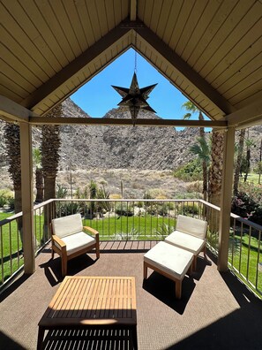 Property grounds - Condo with amazing views and 3 pools (Indian Wells)
