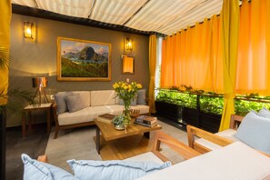 Grand Studio Suite | Terrace/patio