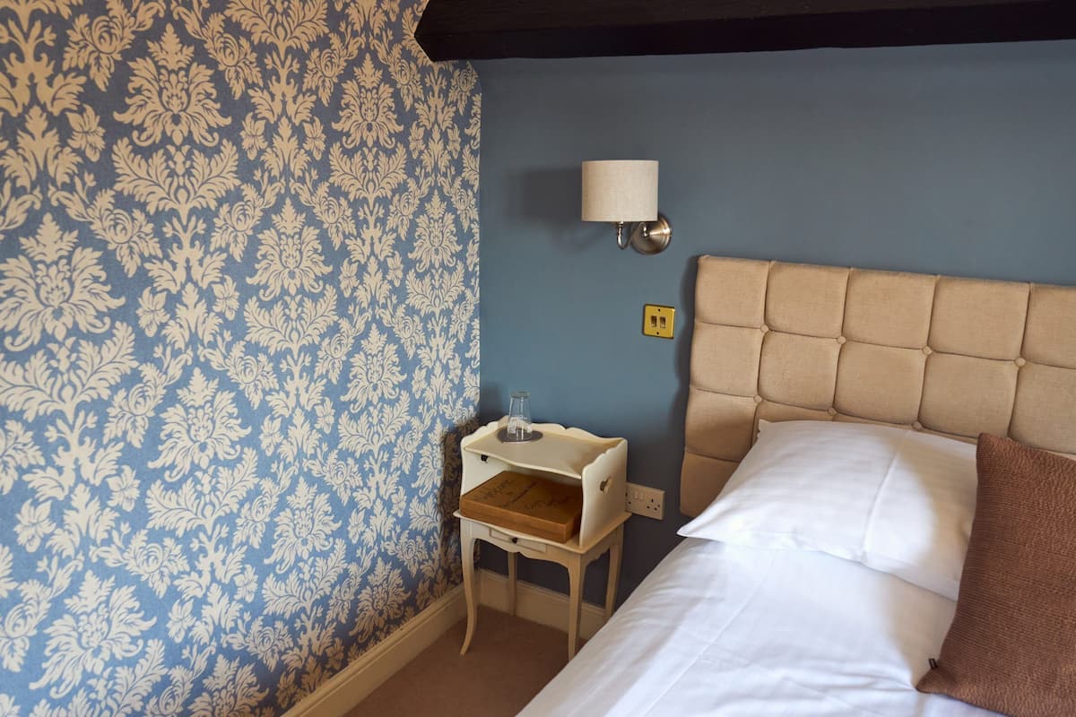 Deluxe-Suite, mit Bad, Gartenblick (Room 1 (Attic Room)) | 1 Schlafzimmer