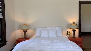 3 bedrooms, desk, WiFi