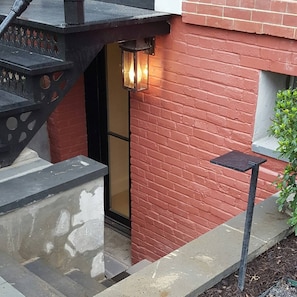 Exterior detail - Modern luxury on Capitol Hill (Washington)