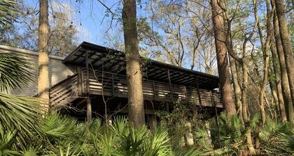 Suwannee River Seclusion