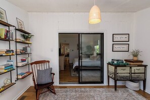 3 bedrooms, iron/ironing board, travel cot, free WiFi