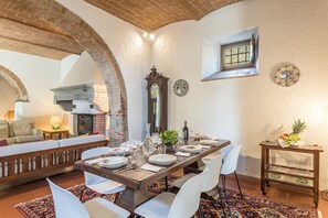 Dining - Tenuta Sagherina 8, Emma Villas (Metelliano)