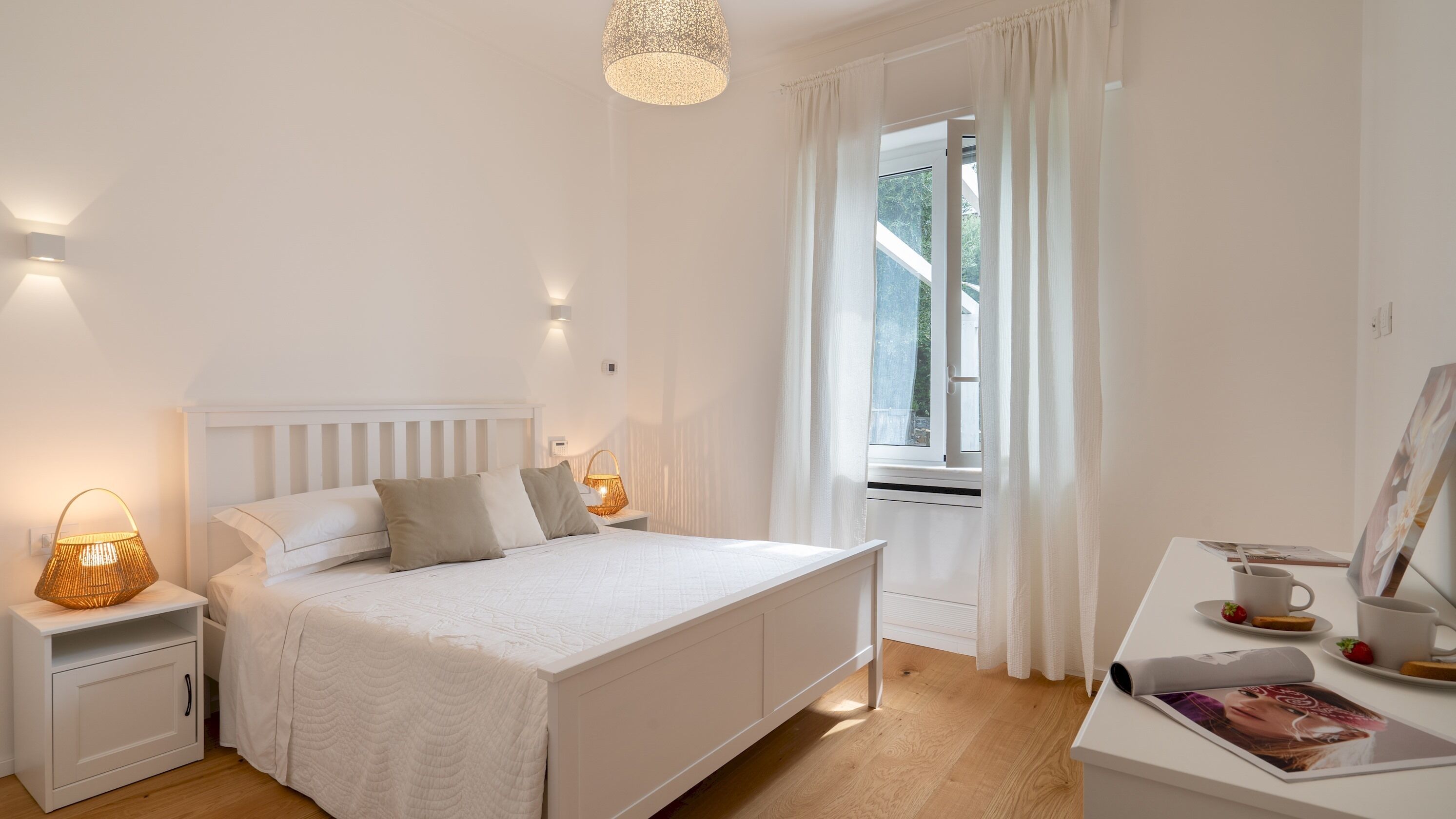 5 bedrooms, desk, iron/ironing board, free WiFi