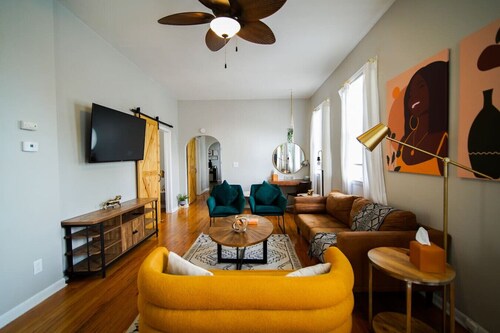 Cozy 3Bed Home w/ Firepit By Zoo, Downtown & I/80❤