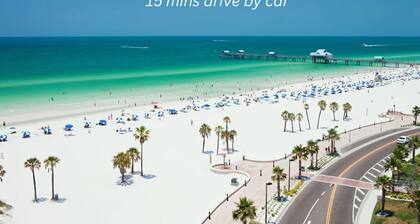 Walk to dwnt/7min to beach/king bed/Free parking