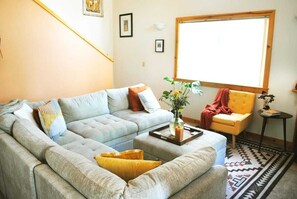 Smart TV, fireplace, offices, printers