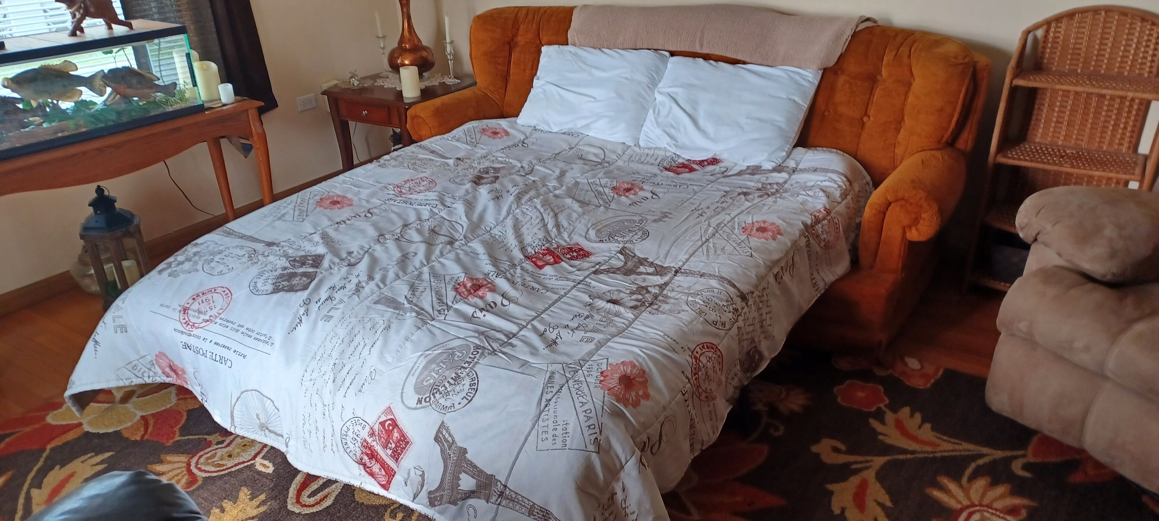 2 slaapkamers, een bureau, een strijkplank/strijkijzer, gratis wifi