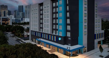 Tru by Hilton Miami West Brickell
