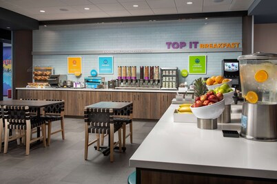 Tru by Hilton Miami West Brickell