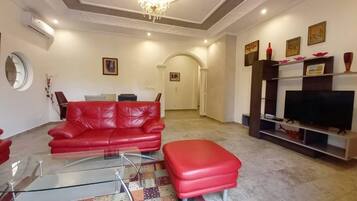 Apartamento | Sala de estar | TV 30 polegadas com canais digitais