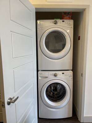 Interior - Perfect Unit in the heart of Atlanta! (Atlanta)