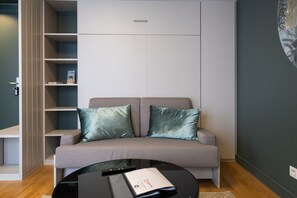 TV - Le Richan - In the heart of Croix-Rousse with AC (Lyon)