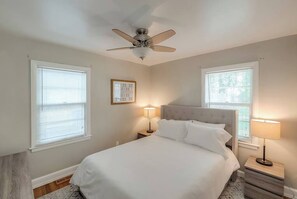 2 Schlafzimmer, Bügeleisen/Bügelbrett, WLAN, Bettwäsche