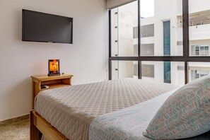 2 bedrooms, WiFi - Apartamento de 2 habitaciones y 2 banos muy cerca a la playa, y al Aeropuerto. (Gaira)