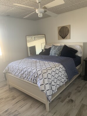 3 chambres, fer et planche à repasser, accès au Wi-Fi (inclus)