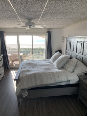 3 bedrooms, iron/ironing board, free WiFi