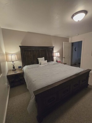 4 habitaciones, tabla de planchar con plancha y wifi gratis 