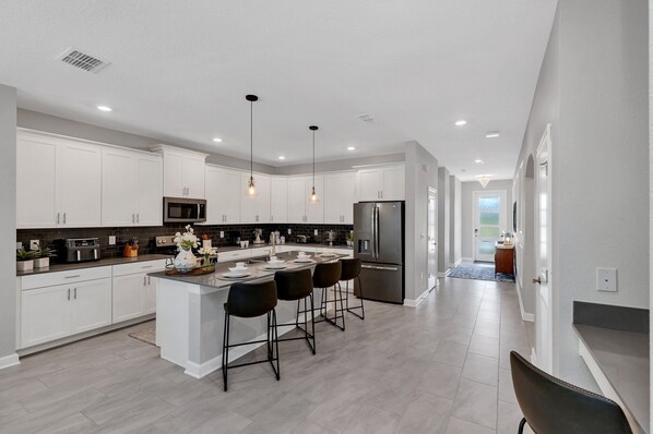 Villa (6 Bedrooms) | Private kitchen | Microwave, oven, stovetop, dishwasher