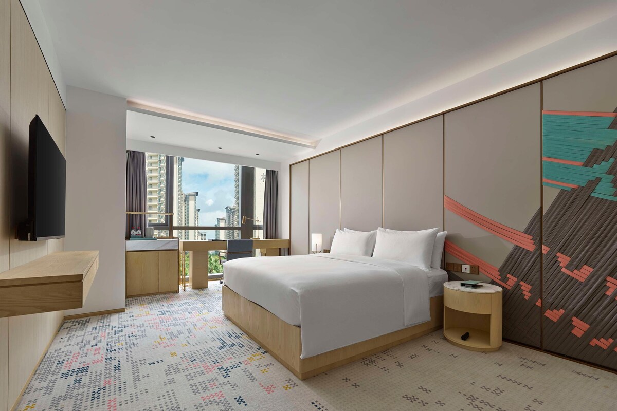 King Accessible Room