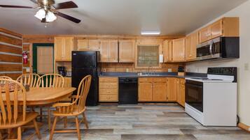 Micro-ondes, four, plaque de cuisson, lave-vaisselle