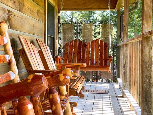 Valentine Drive Cabin 1