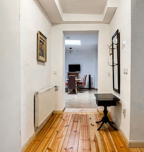 Appartement, salle de bains privée, vue ville | Intérieur