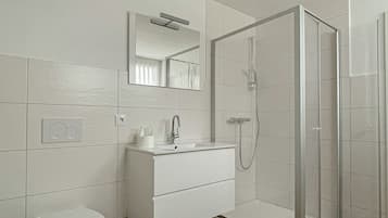 Apartment, eigenes Bad, Stadtblick | Badezimmer
