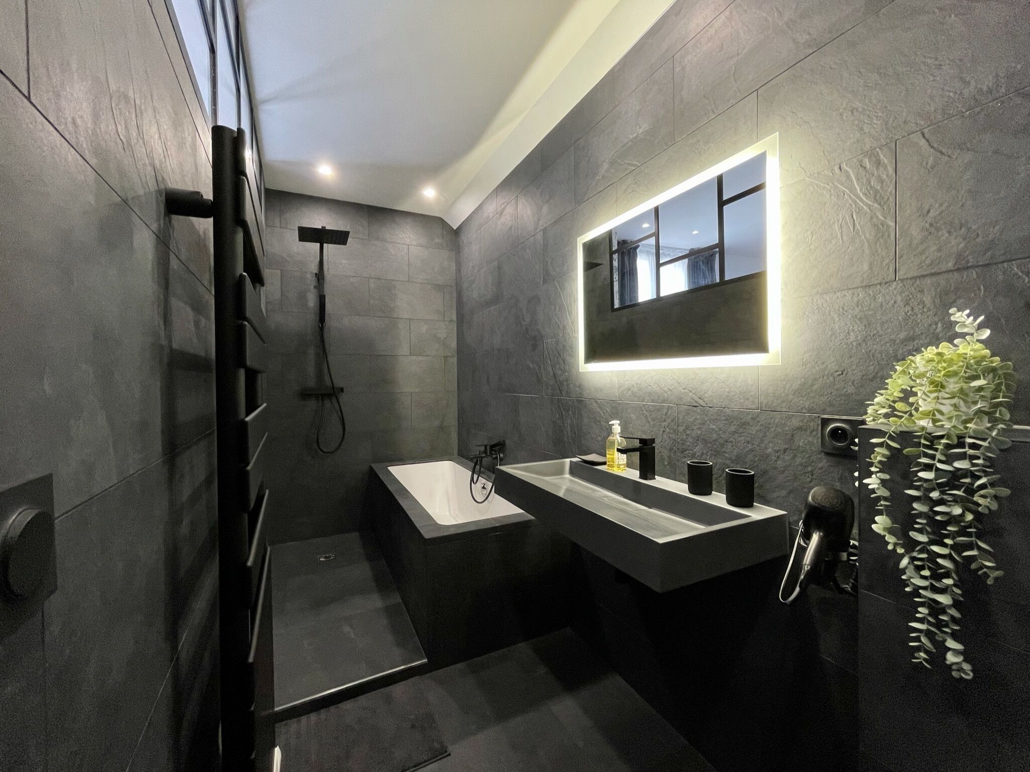 Maison, 2 chambres (Maison du jardinier) | Salle de bain | Articles de toilette gratuits, sèche-cheveux, savon, shampoing
