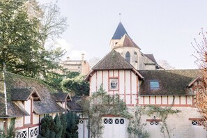 View from room - Château du Prieuré - Évecquemont  (Évecquemont)