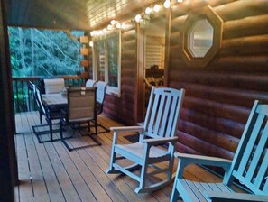 Outdoor dining - Awesome Kid, Pet Friendly with Game Room, Hot Tub, Firepit, close to waterfalls (Blairsville)