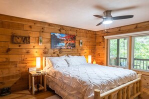 3 soverom, strykejern/-brett, wi-fi (inkludert) og sengetøy