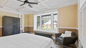 2 chambres, fer et planche à repasser, Wi-Fi gratuit, draps fournis