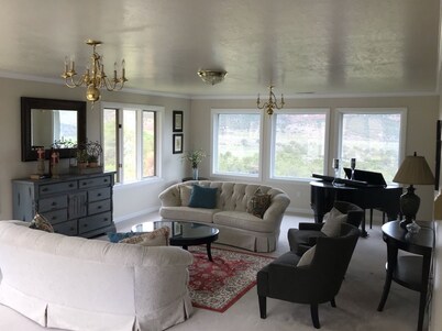 Sevier County Mega Mountain Retreat Sleeps 34+