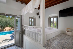 4 chambres, fer et planche à repasser, lit parapluie, Wi-Fi gratuit