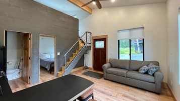 Televisión, servicios de streaming y oficina